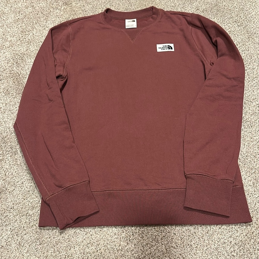 The North Face Heritage Patch Crew-Neck Sweatshirt for Ladies small